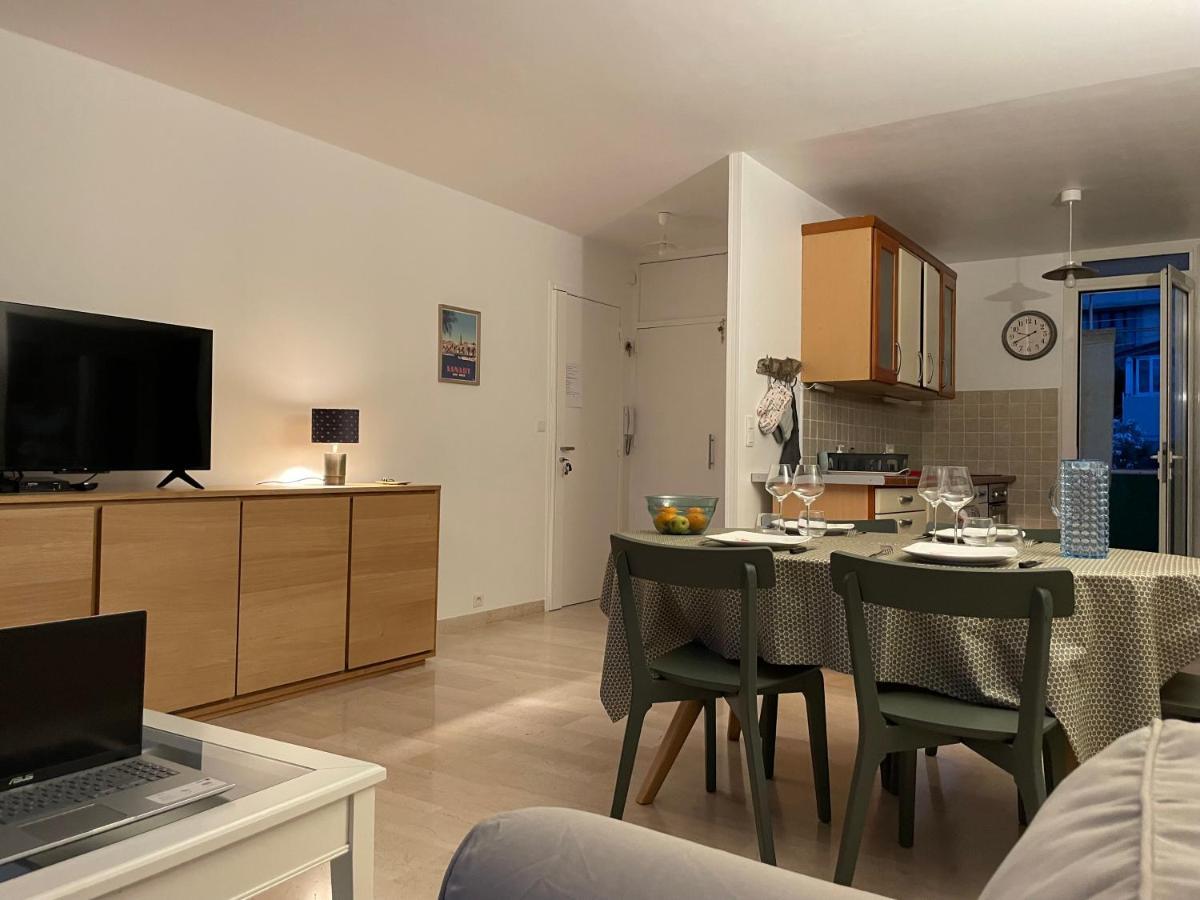 Appartement Les Pieds Dans L'Eau Saint-Mandrier-sur-Mer Exterior photo